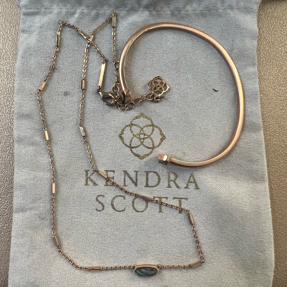 Alabone Shell Kendra Scott Set